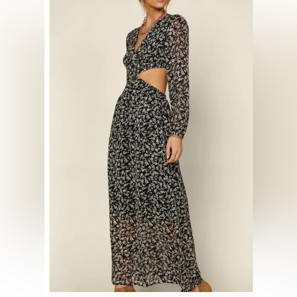 NWT Sikes are Blue Black cream floral maxi dress with cut sides. Lined/Size M.